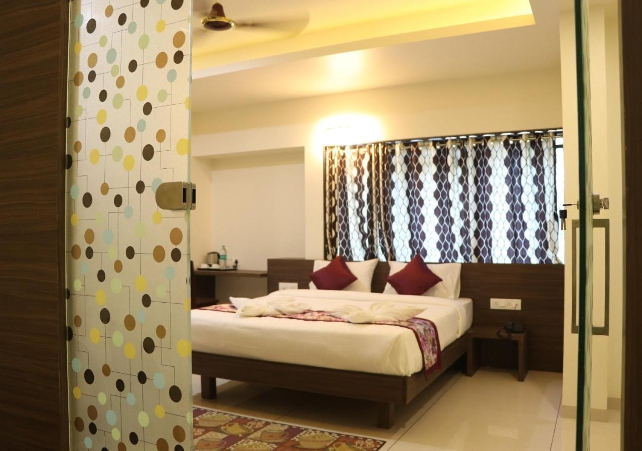 The Hotel Relax Kankavli Kankavali Exterior foto